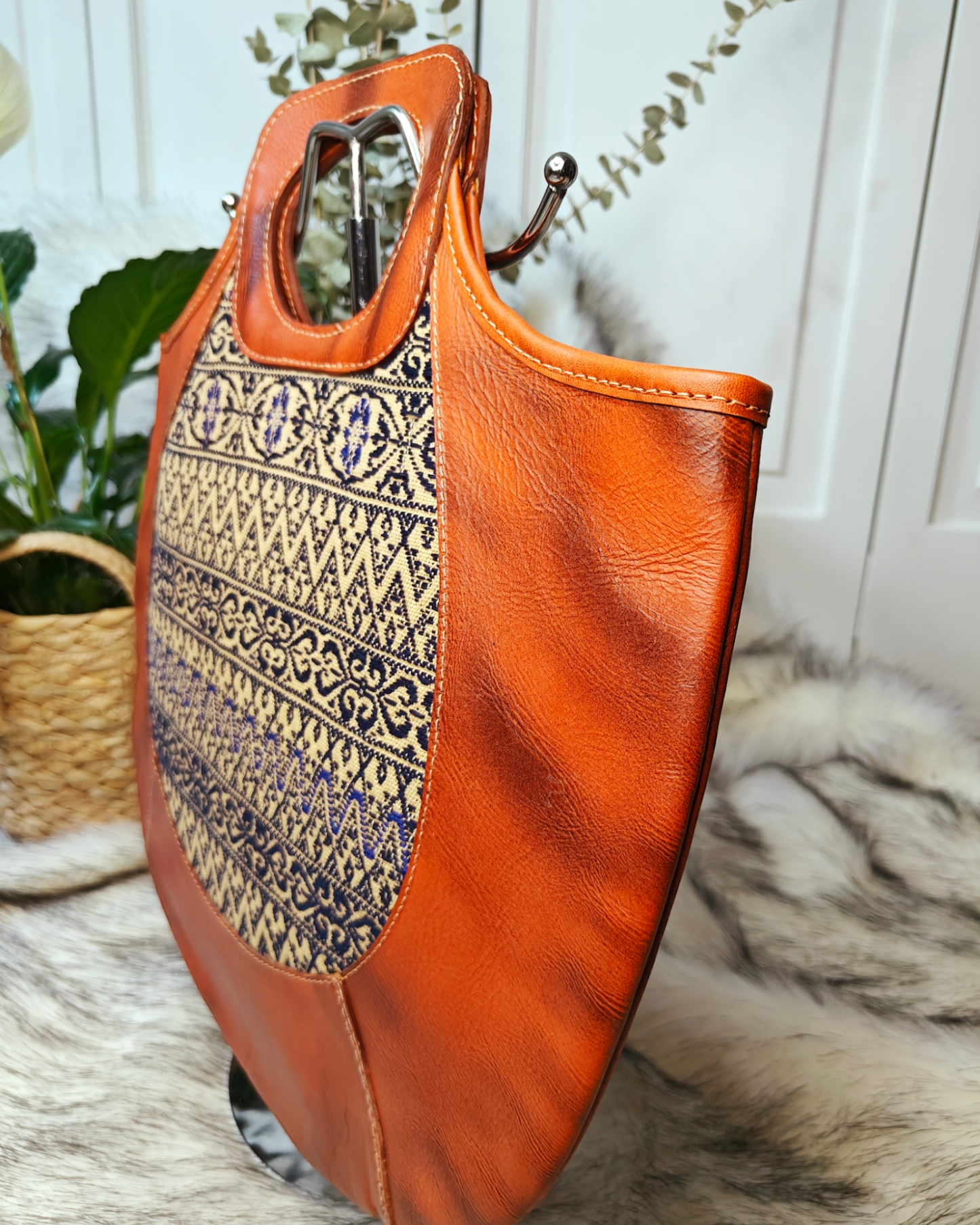 Handcrafted Handled bags - Women HandBag - AURA MAYA - Aura Maya