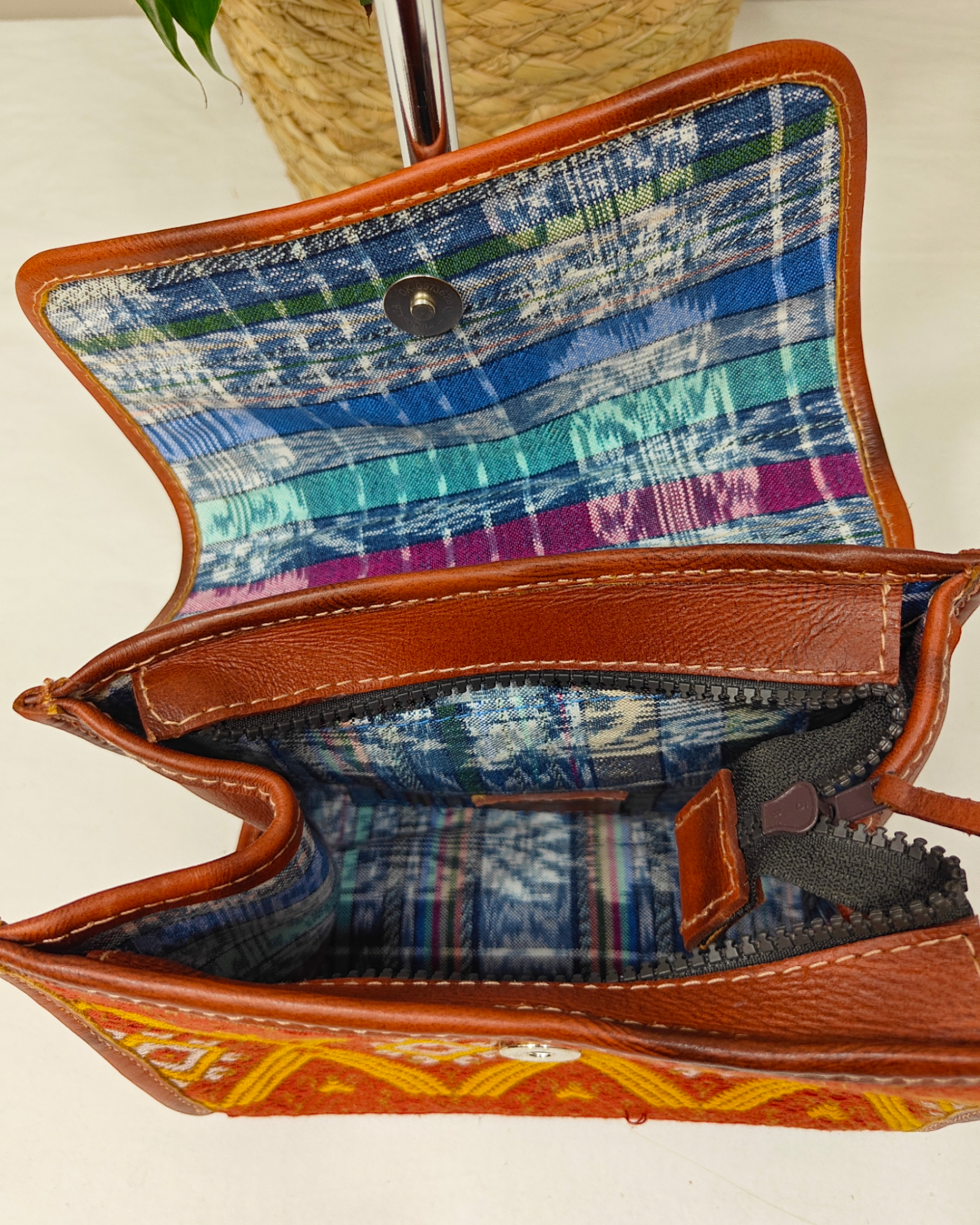 Brown Small leather bags with ethnic embroidery - Handled Handbag - AURA MAYA - Aura Maya